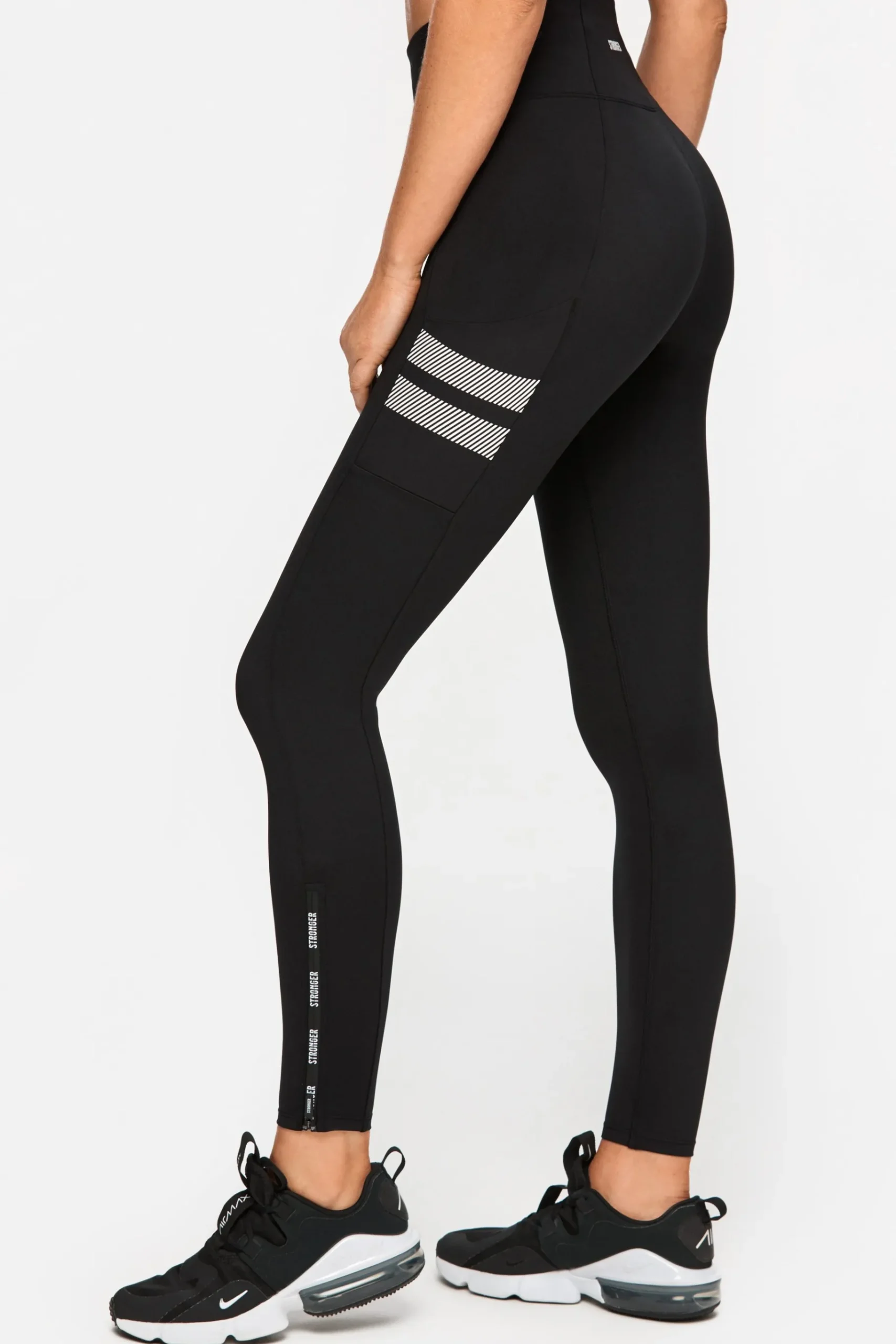 Online STRONGER Amaze Legging Black