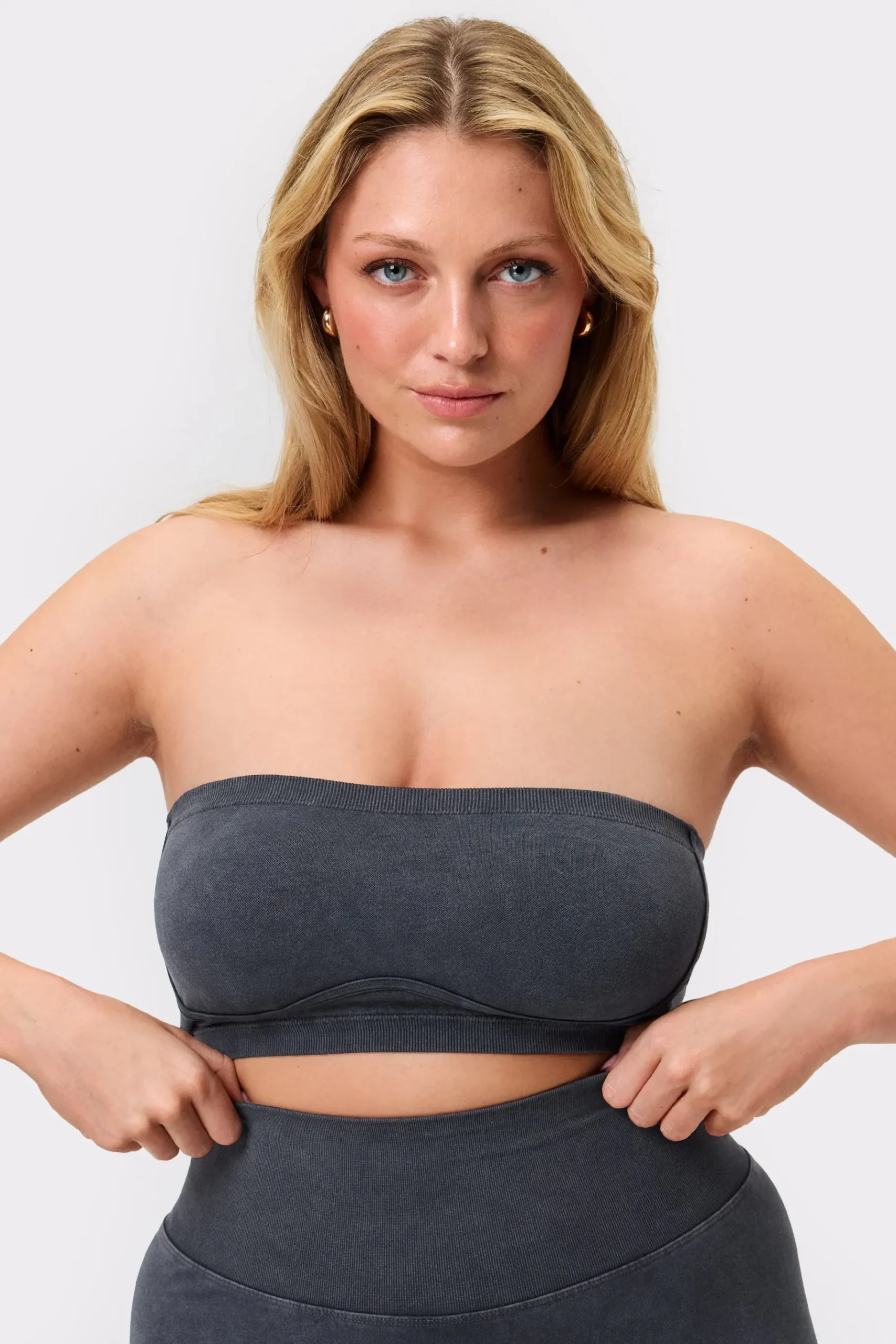 Clearance STRONGER Contouring Seamless Bandeau Black