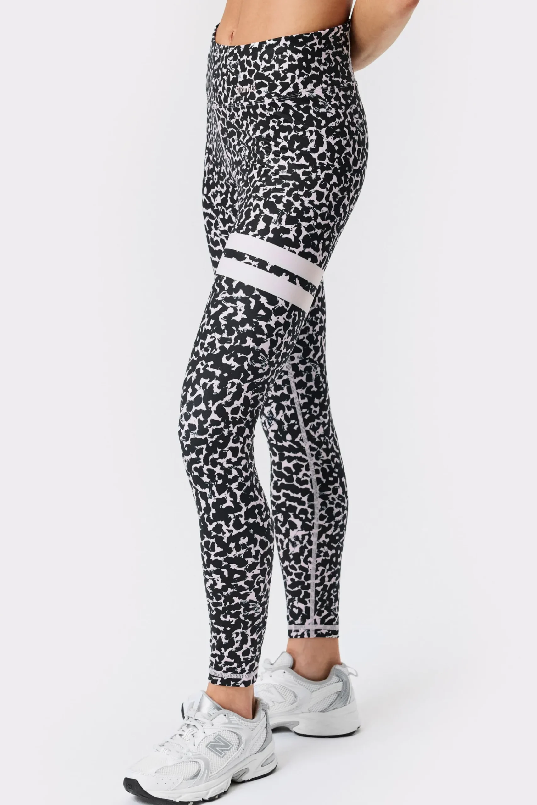 Hot STRONGER Explore Printed Legging Brushes