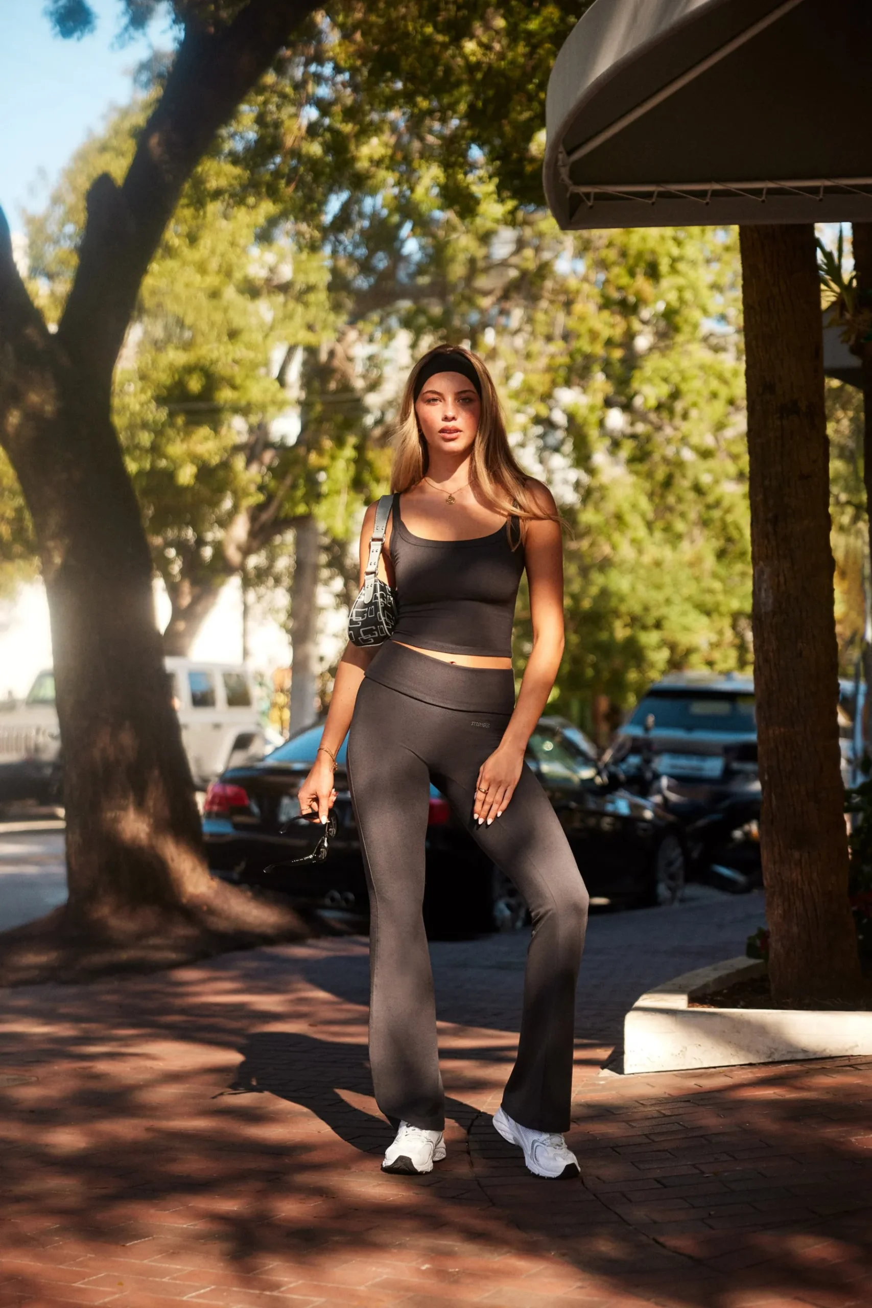 Outlet STRONGER Jersey Flared Legging Bristol Black