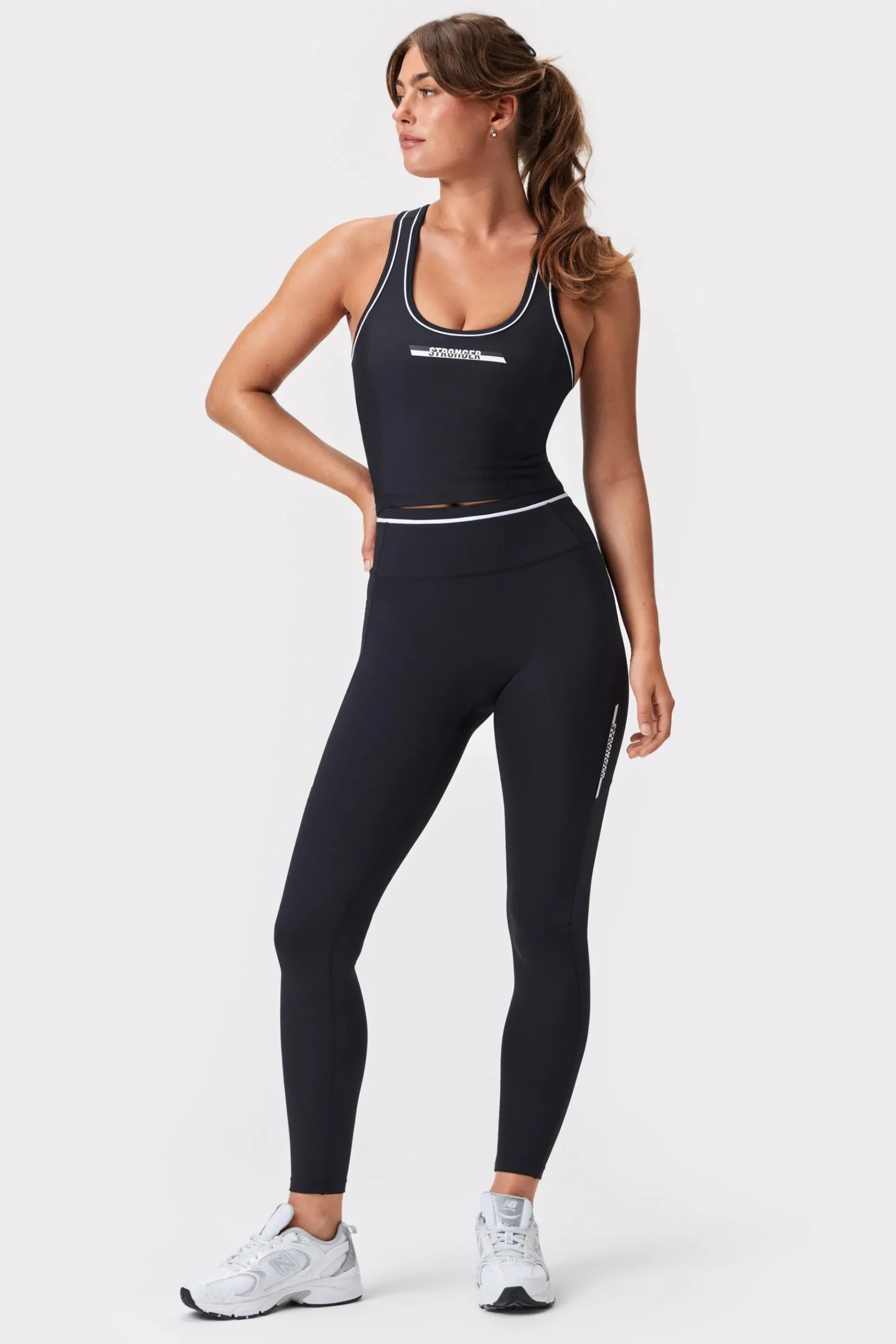 Fashion STRONGER Logo Pocket Leggings Black