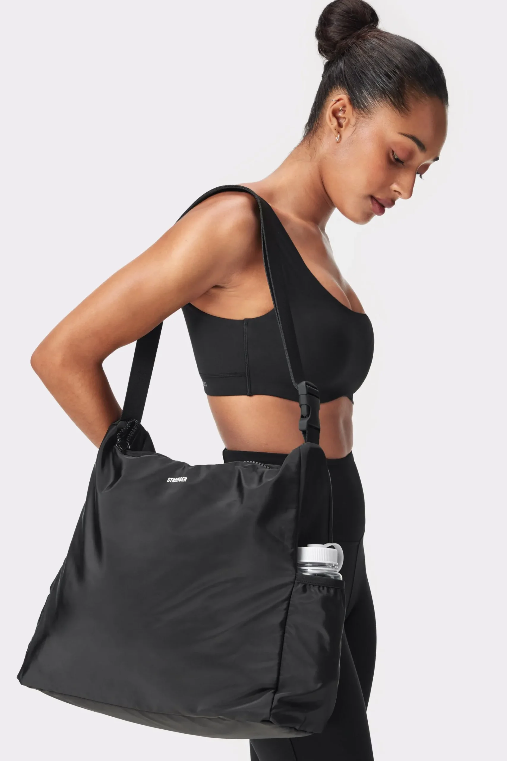 Online STRONGER Nylon Schoudertas Black