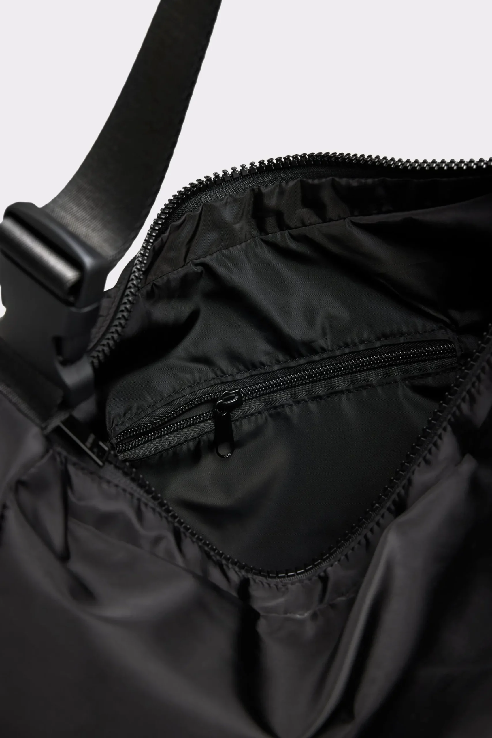 Online STRONGER Nylon Schoudertas Black