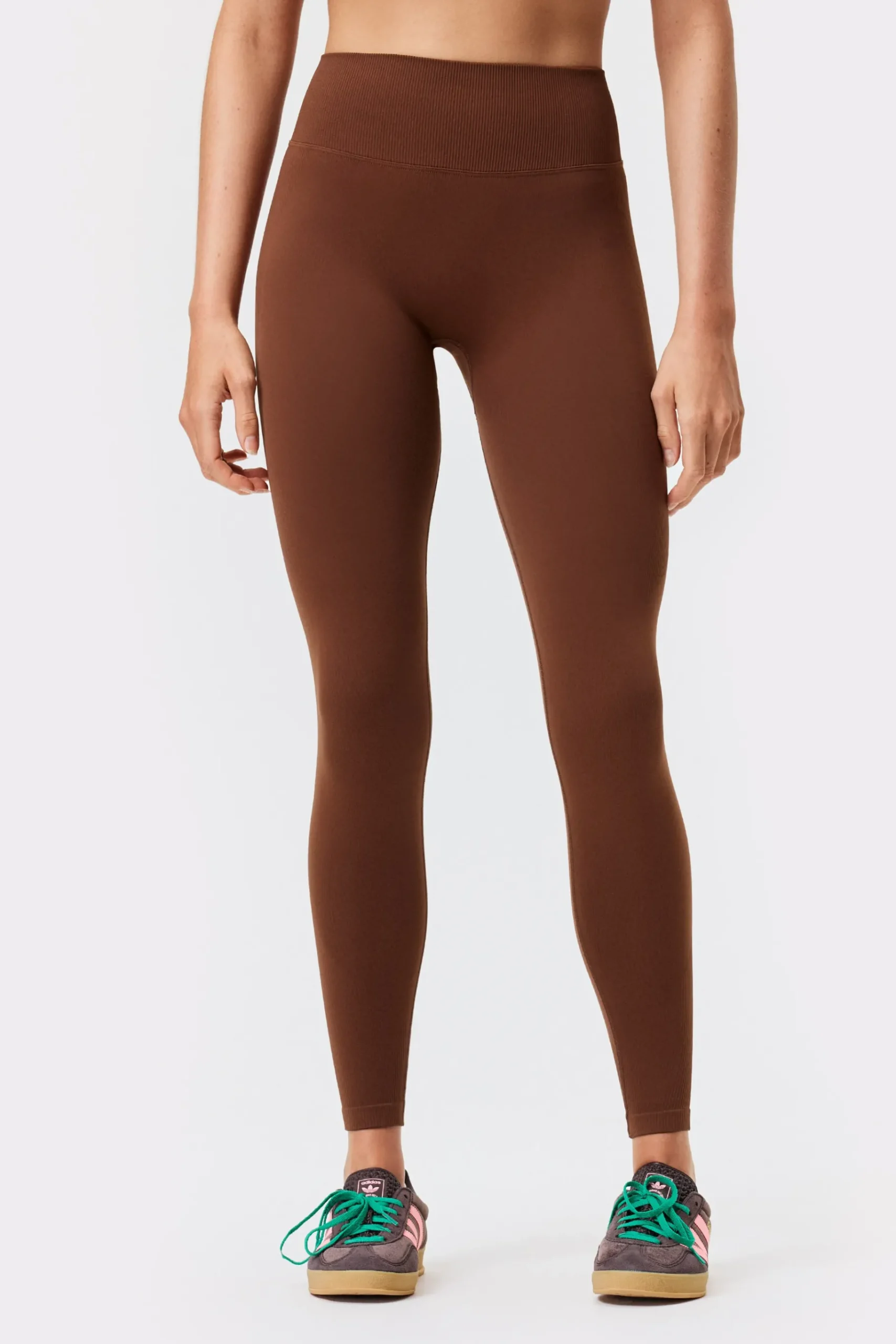 Best STRONGER Seamless Contour Legging Cappuccino