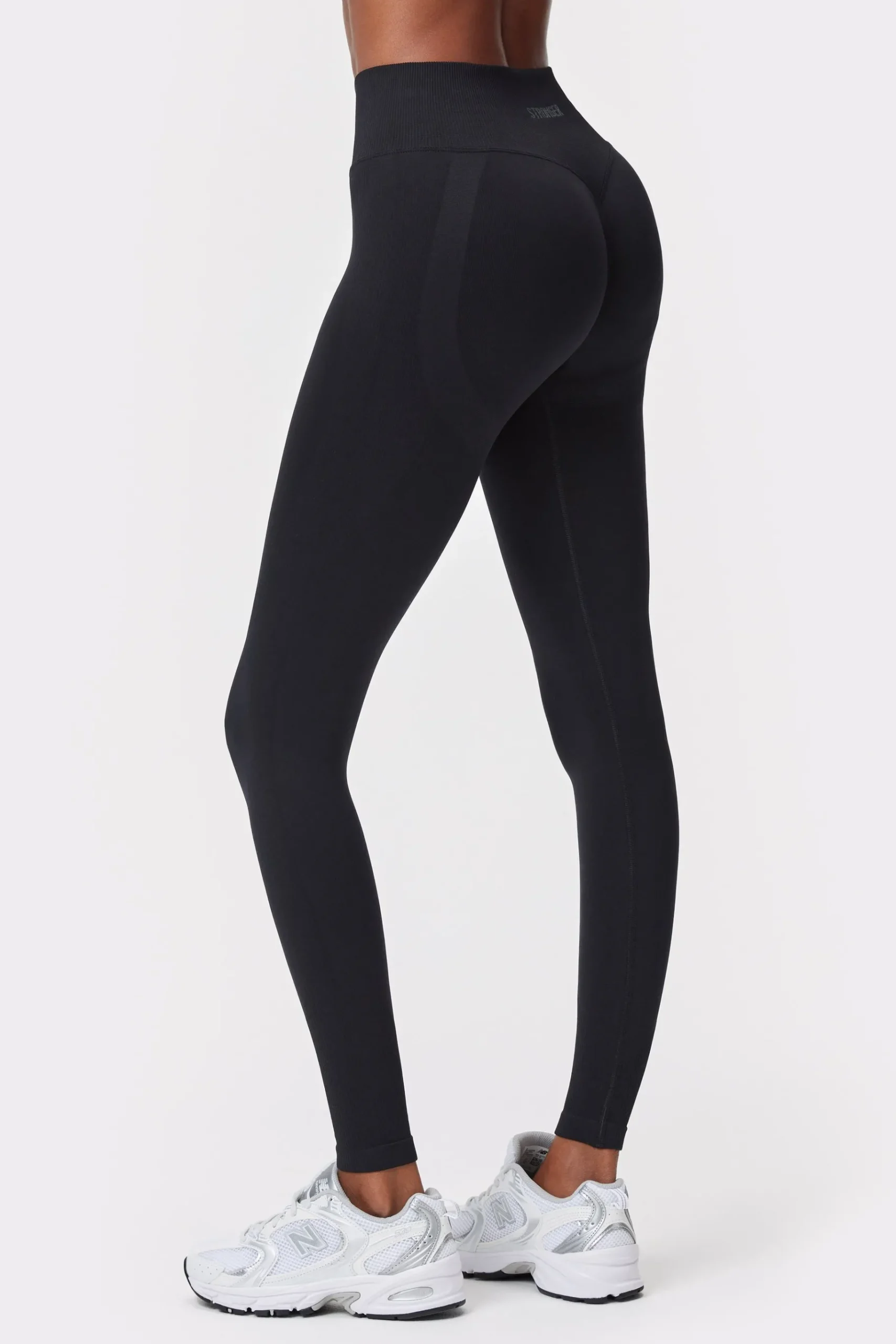 Hot STRONGER Seamless Contour Legging Black