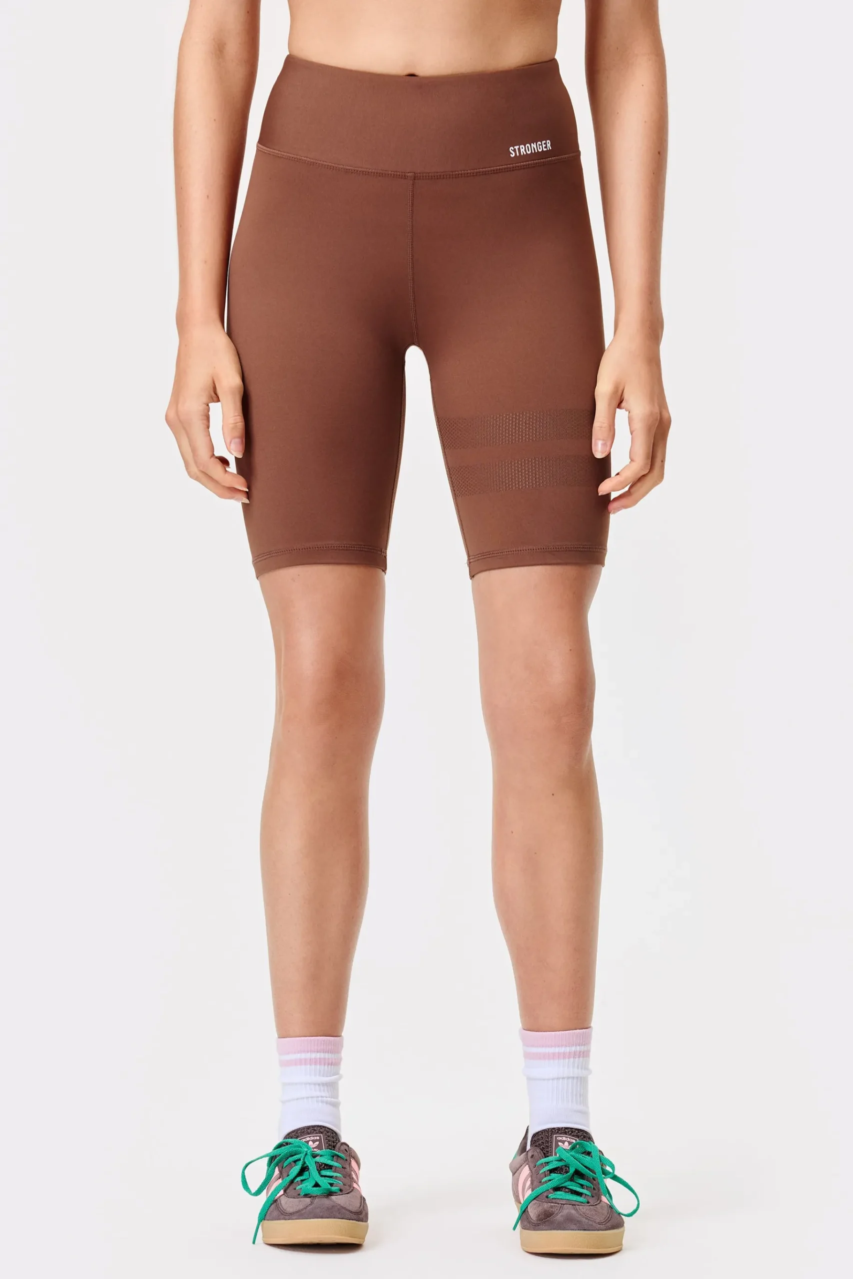 Online STRONGER Signature Bike Shorts Cappuccino