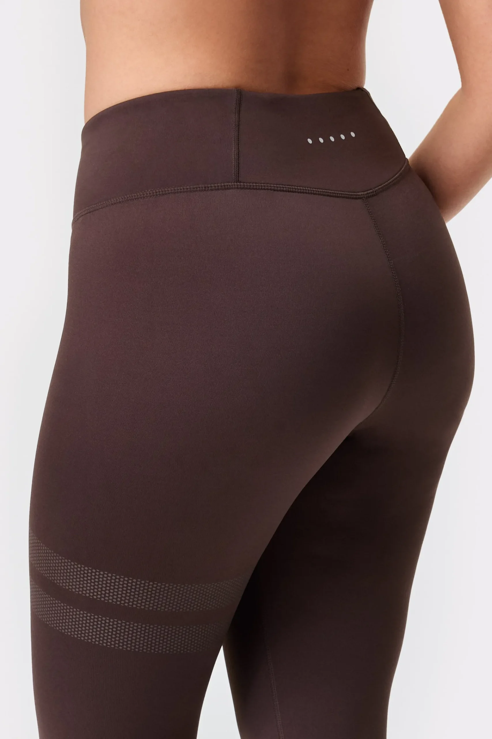 Online STRONGER Signature Capri Legging Black Coffee