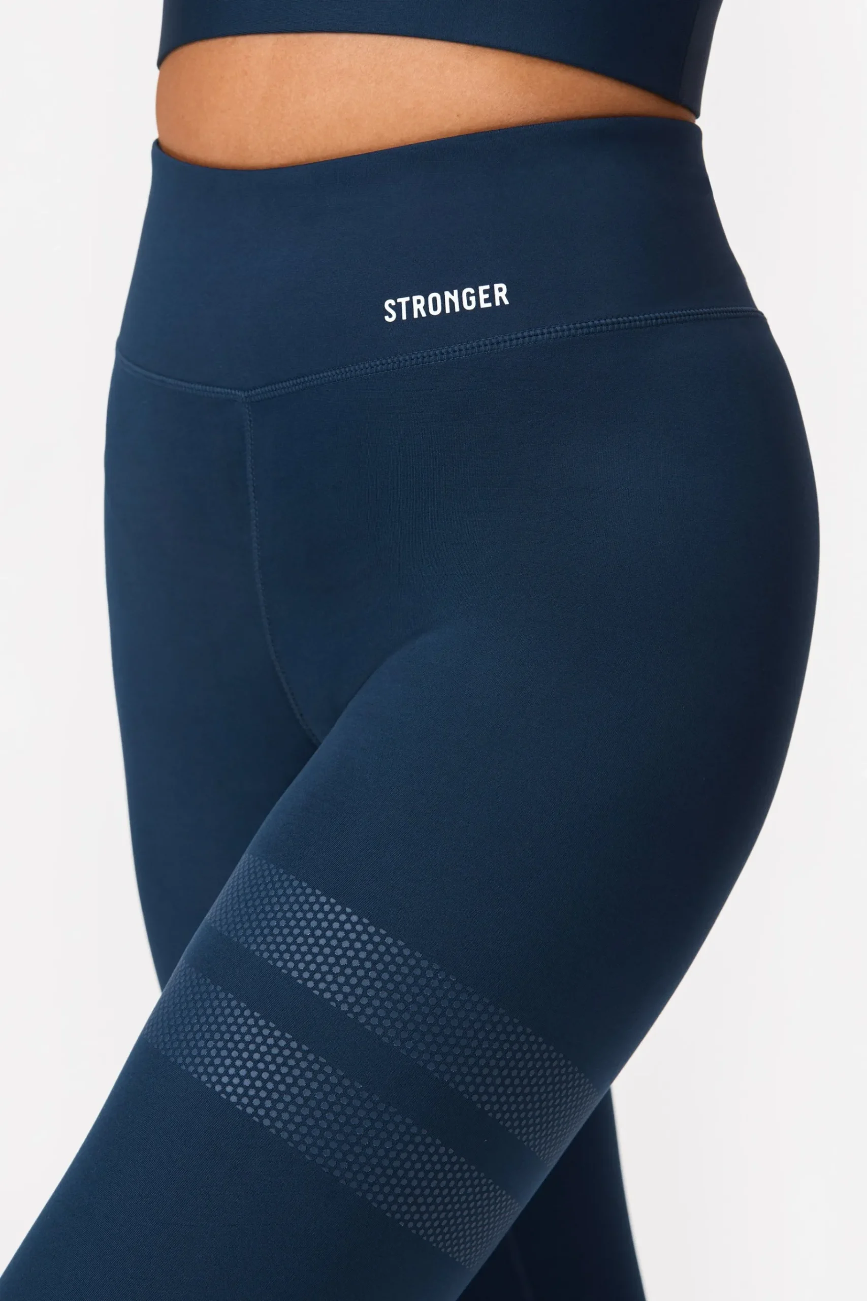 Fashion STRONGER Signature Capri Legging Luna
