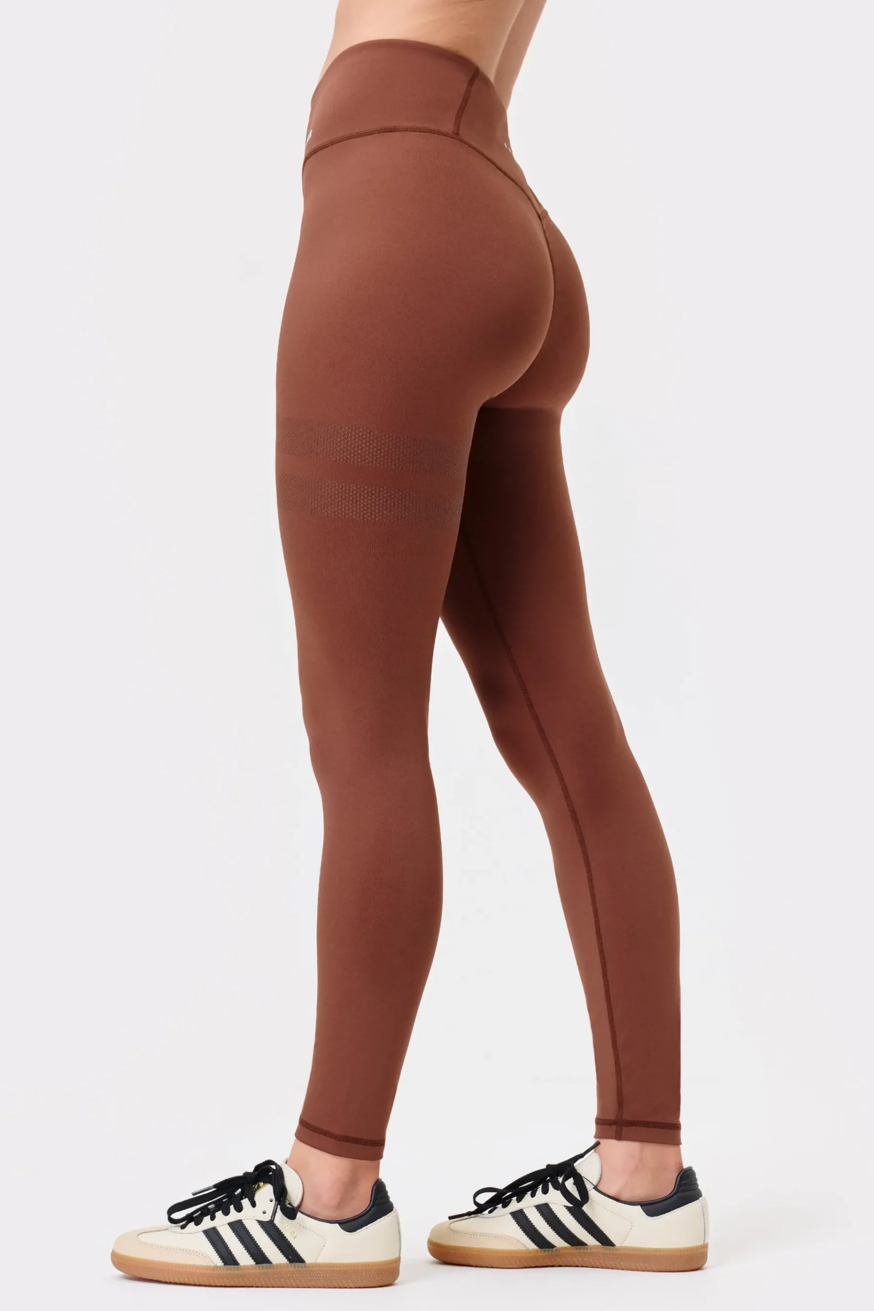 Clearance STRONGER Signature Contouring Legging Cappuccino
