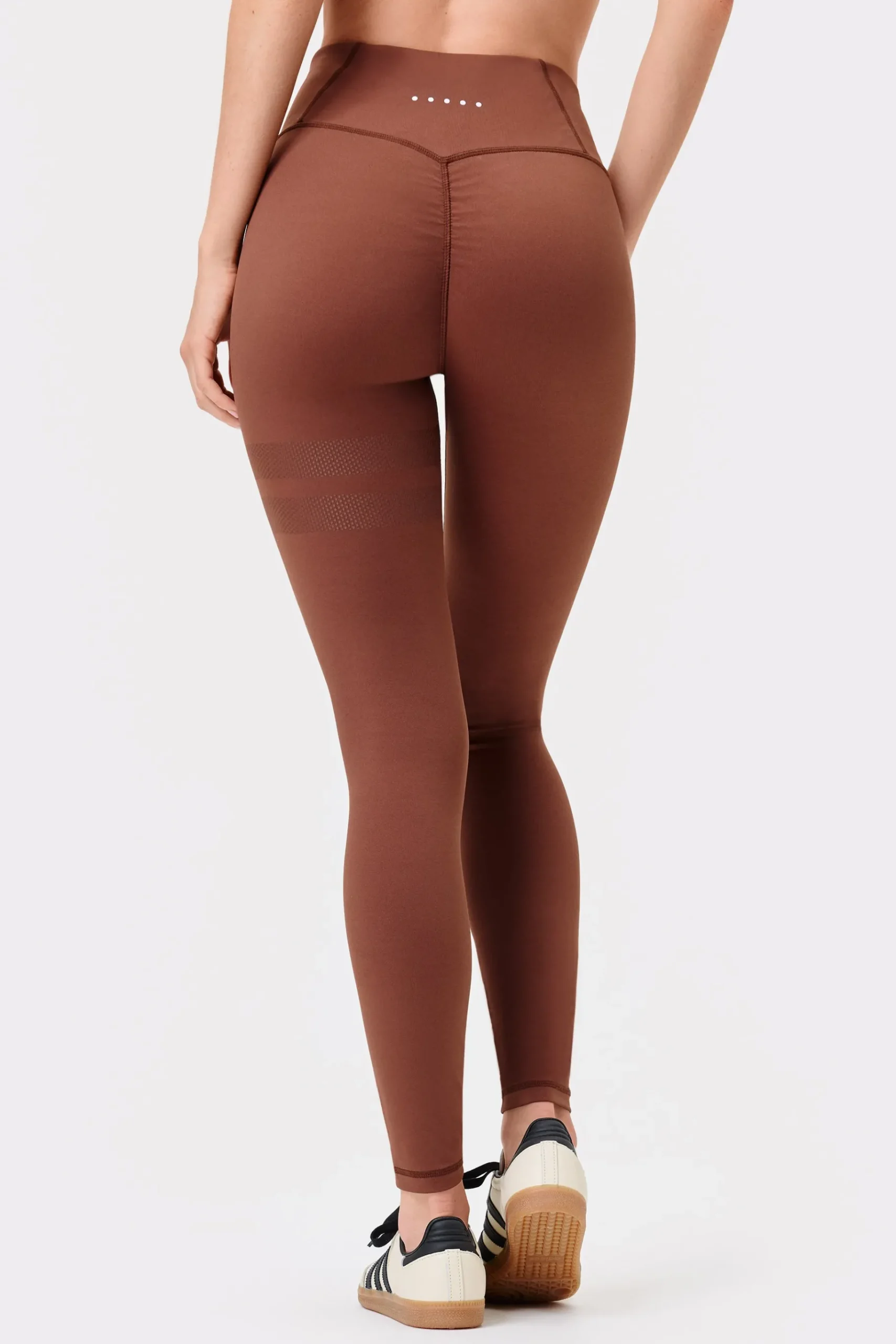 Clearance STRONGER Signature Contouring Legging Cappuccino