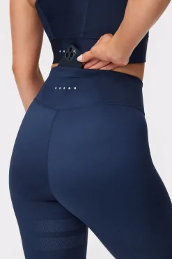 New STRONGER Signature Legging Luna