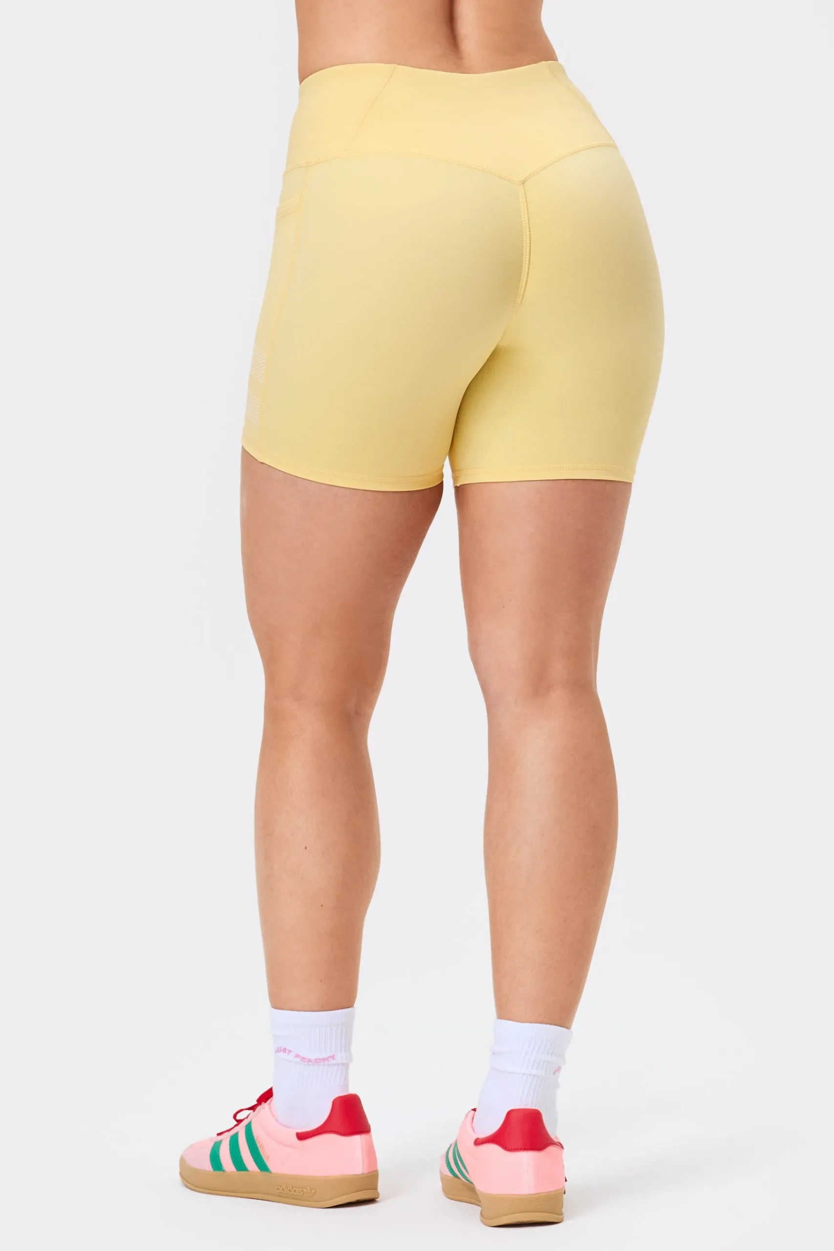 Fashion STRONGER Signature Pocket Contouring Shorts Golden Haze