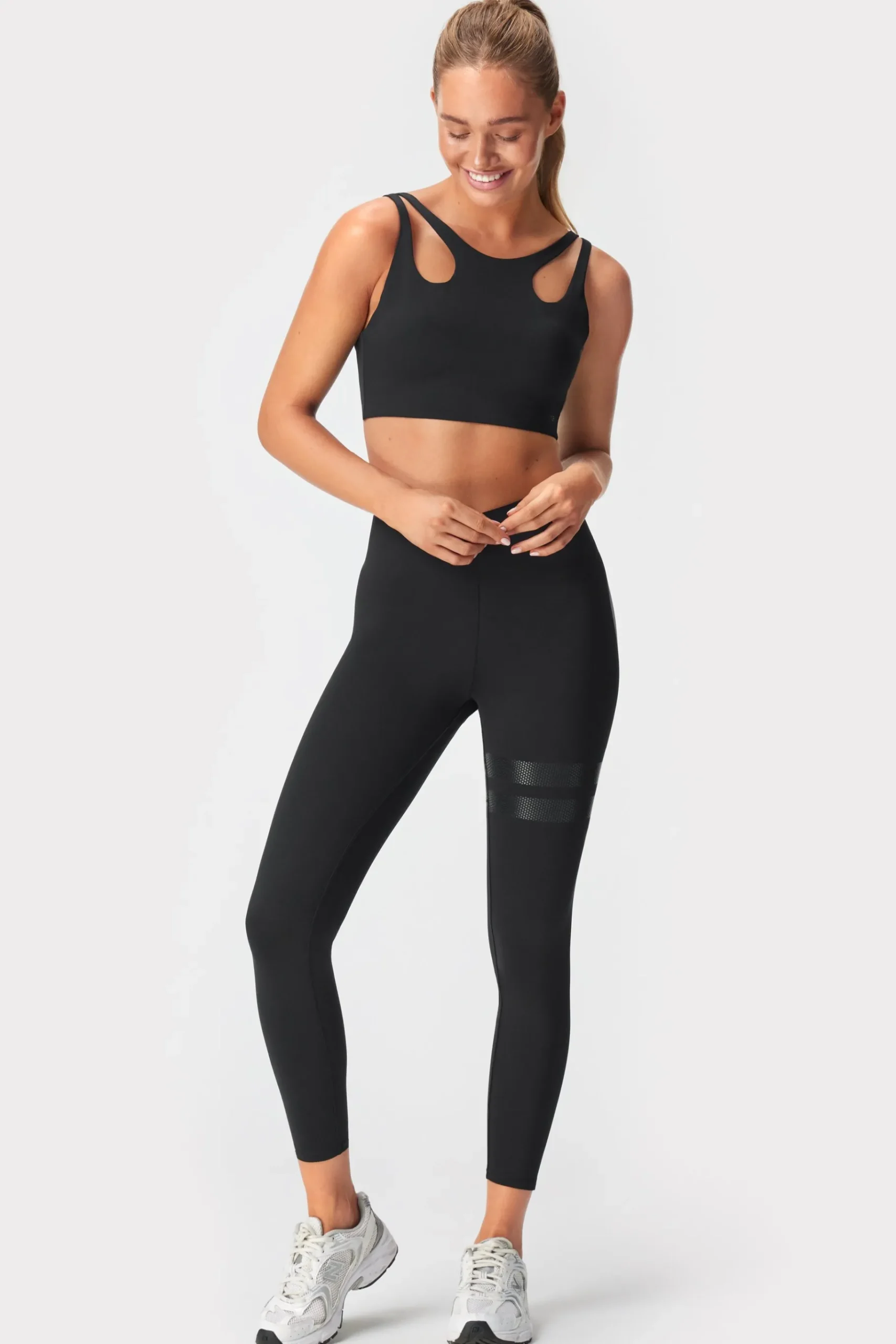 Online STRONGER Sleek 7/8 Legging Black