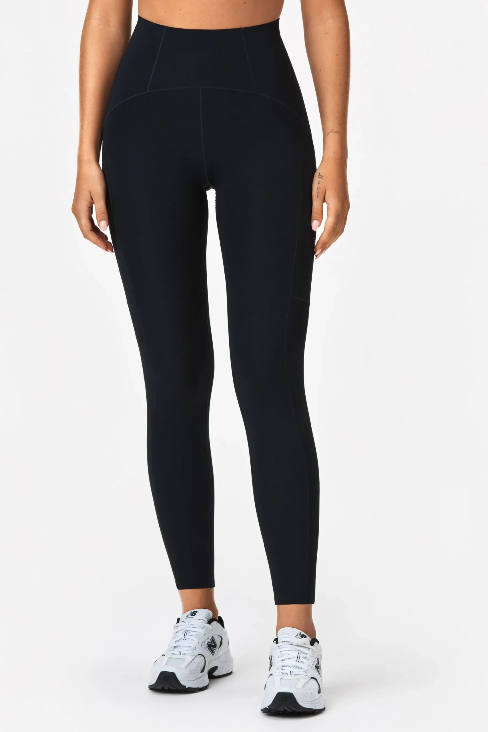 Online STRONGER Sleek Pocket Legging Black