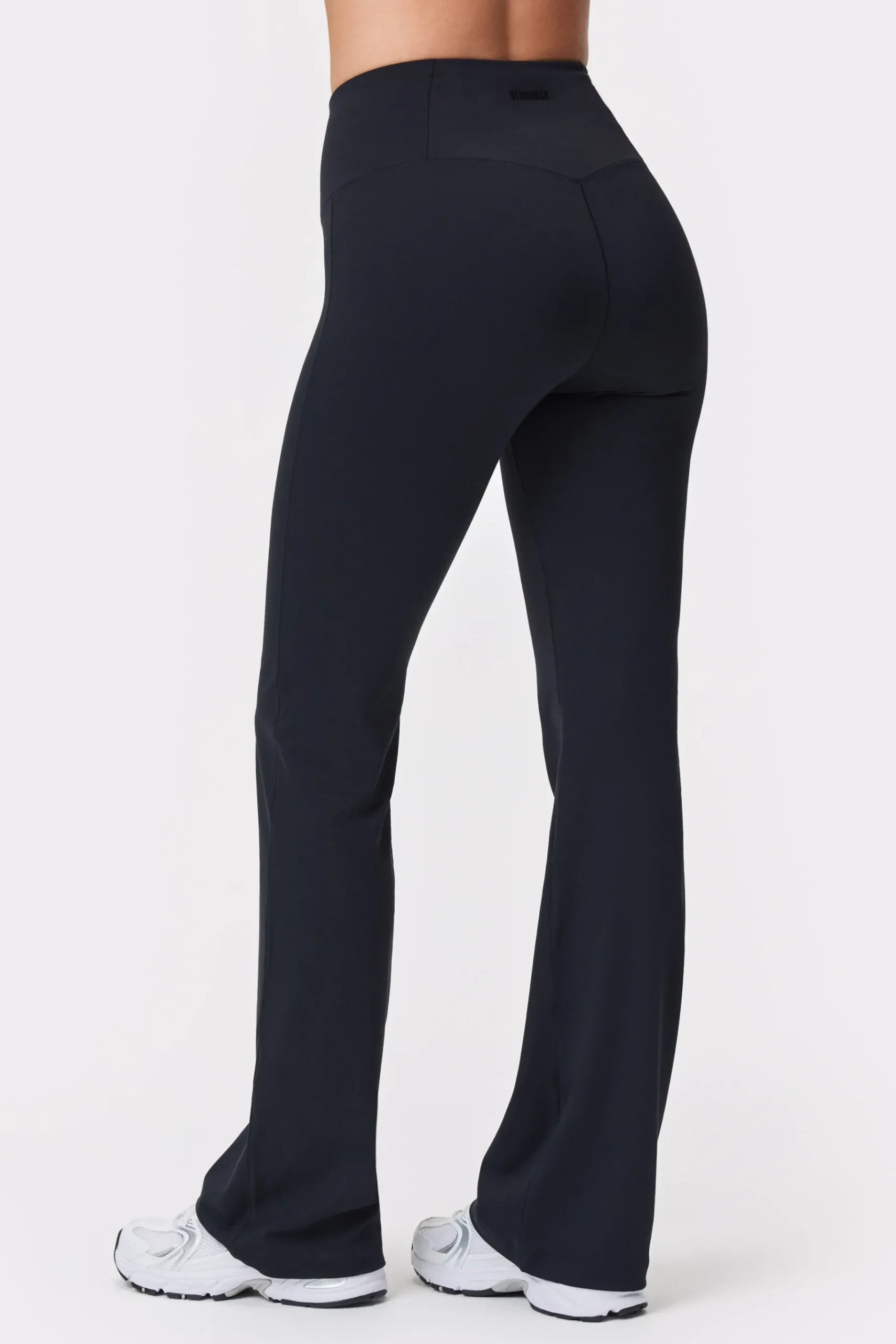 Outlet STRONGER Soft Flared Legging Black