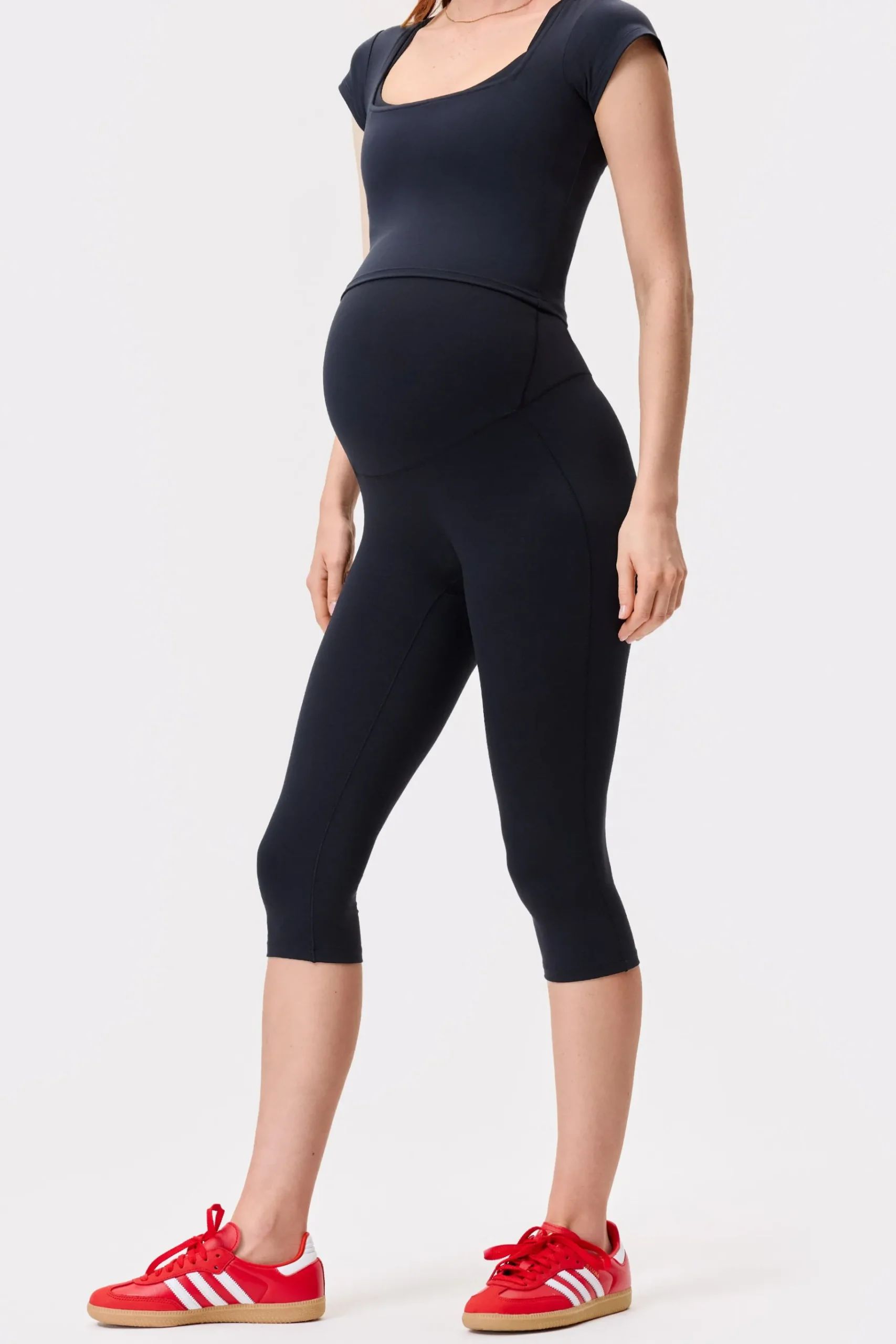Outlet STRONGER Soft Maternity Capri Legging Black