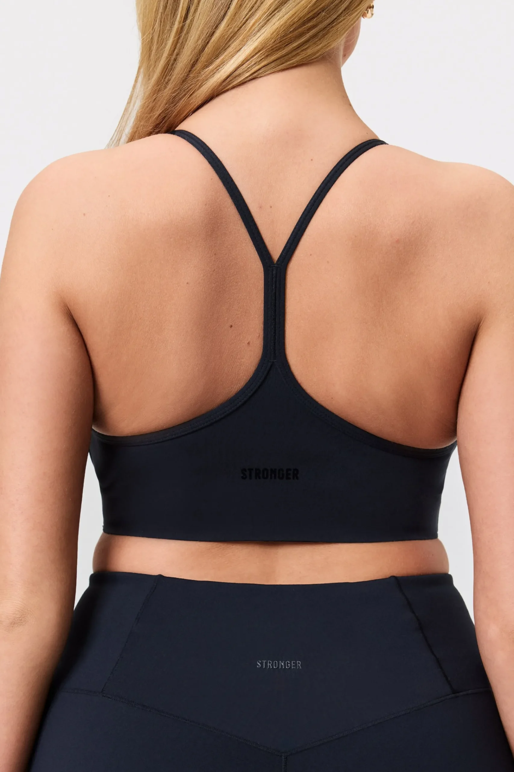 Hot STRONGER Soft Strappy Sport-bh Black