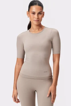 Online STRONGER Soft T-shirt Cinder