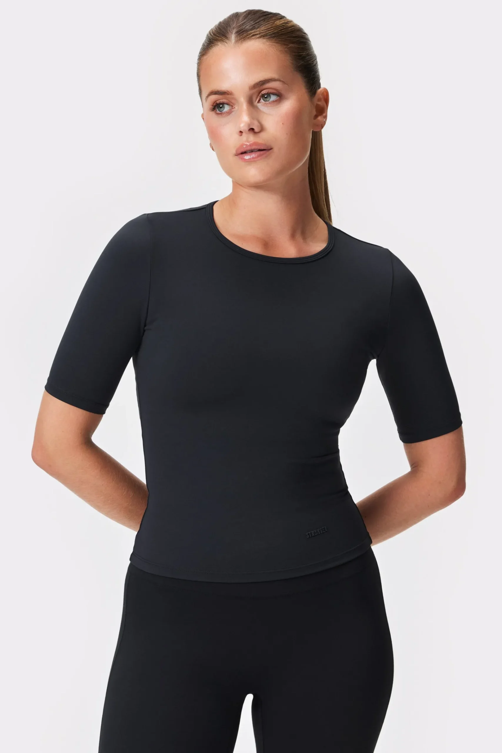 Hot STRONGER Soft T-shirt Black