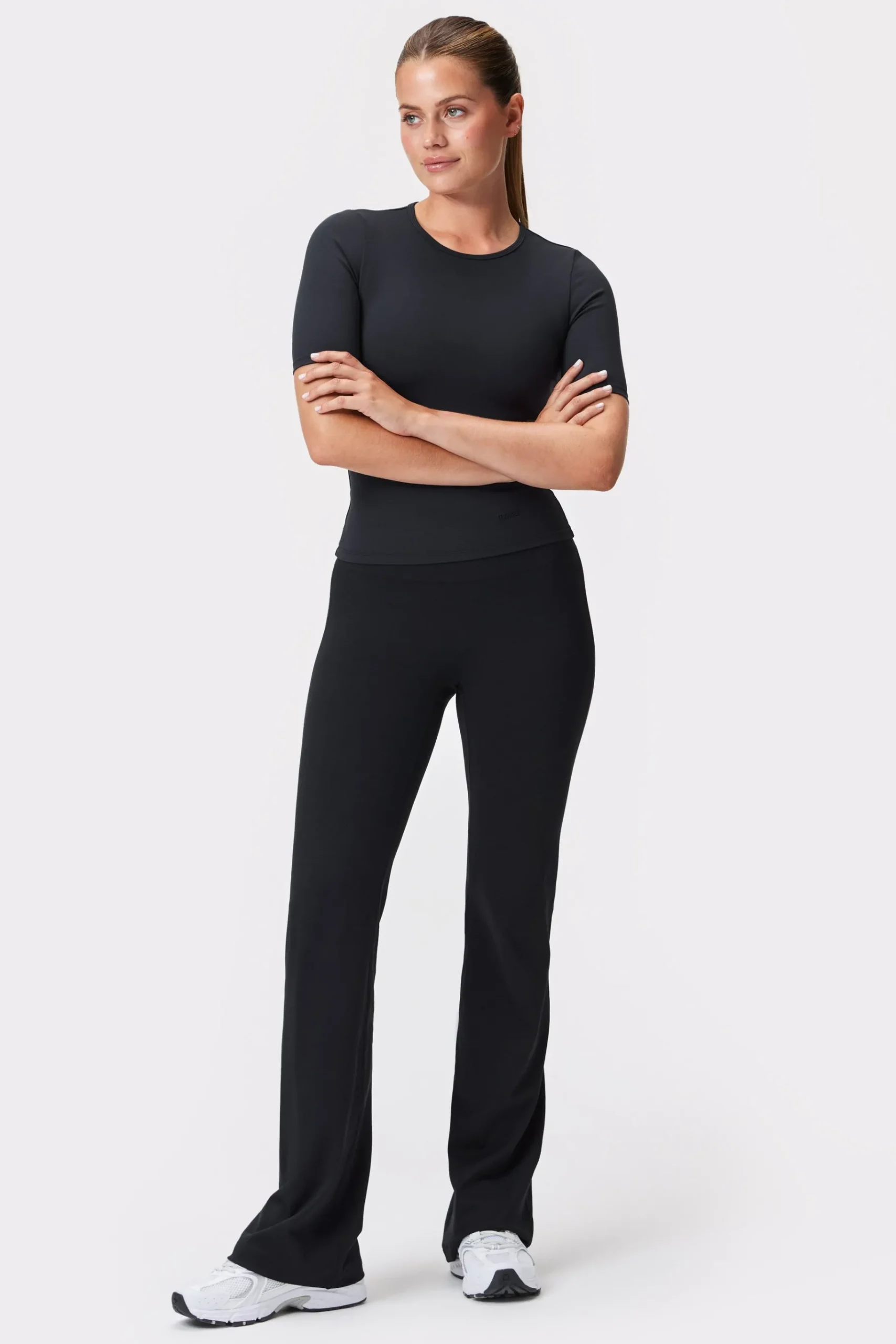 Hot STRONGER Soft T-shirt Black