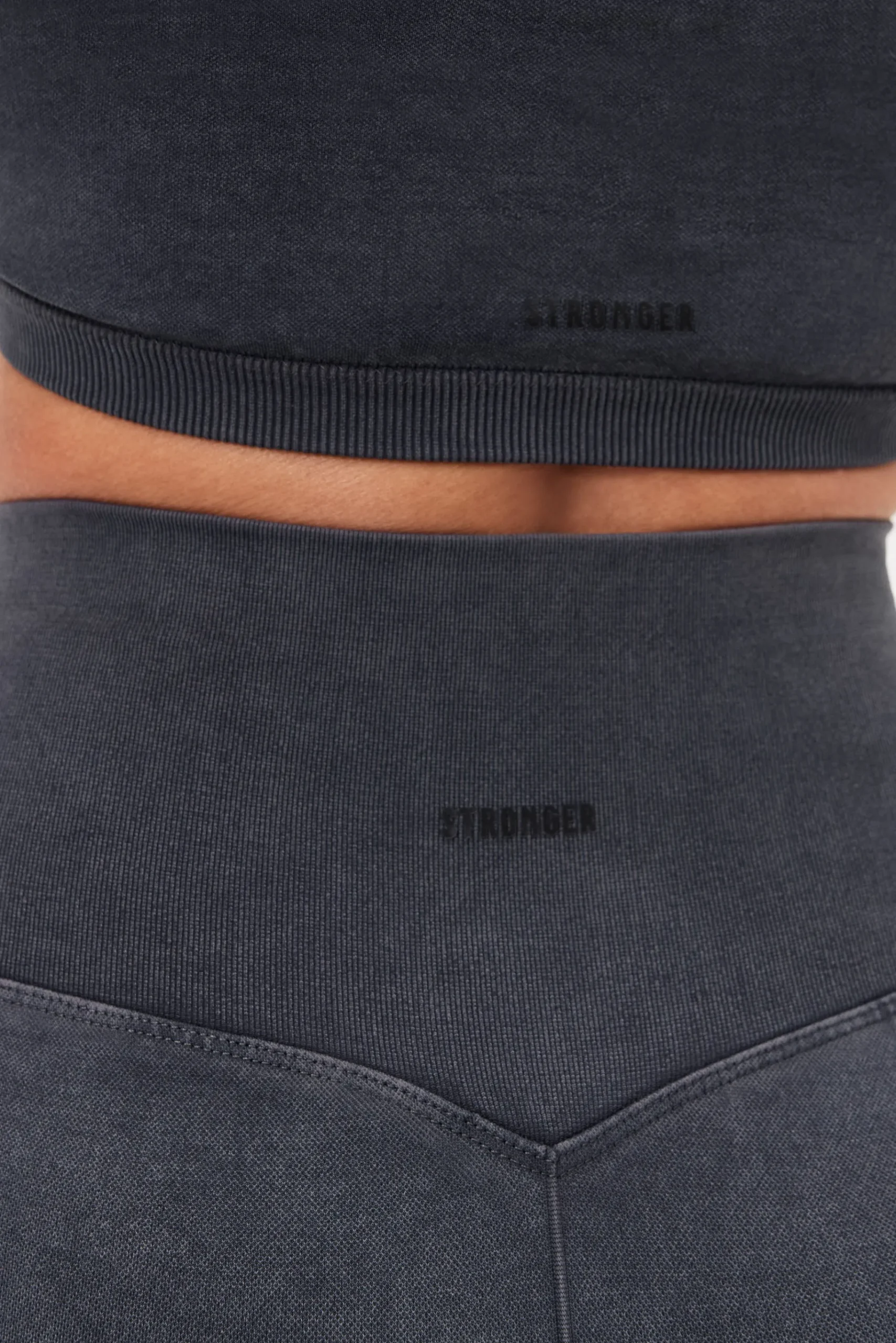 Hot STRONGER Washed Seamless Shorts Black
