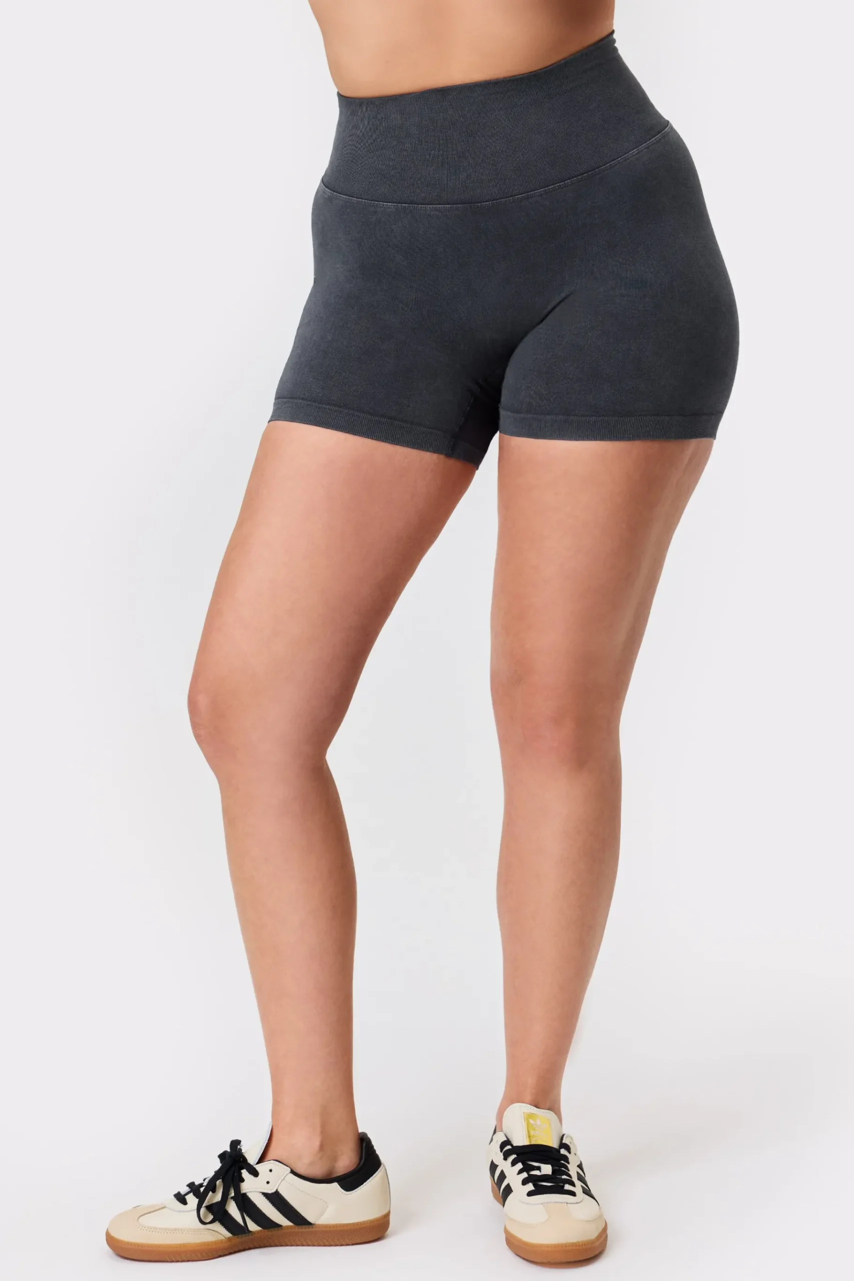 Hot STRONGER Washed Seamless Shorts Black