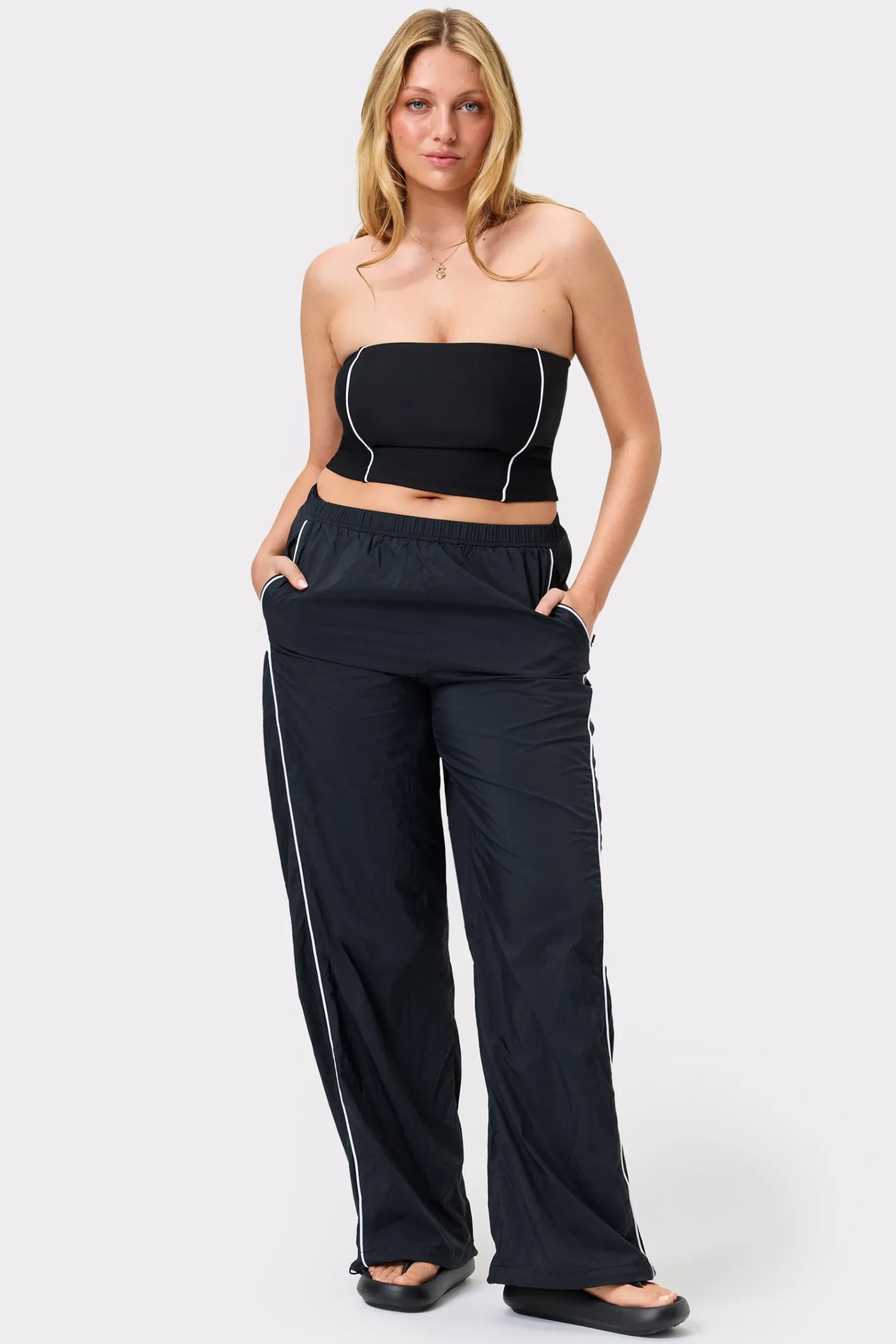 Best STRONGER Woven Pants Black