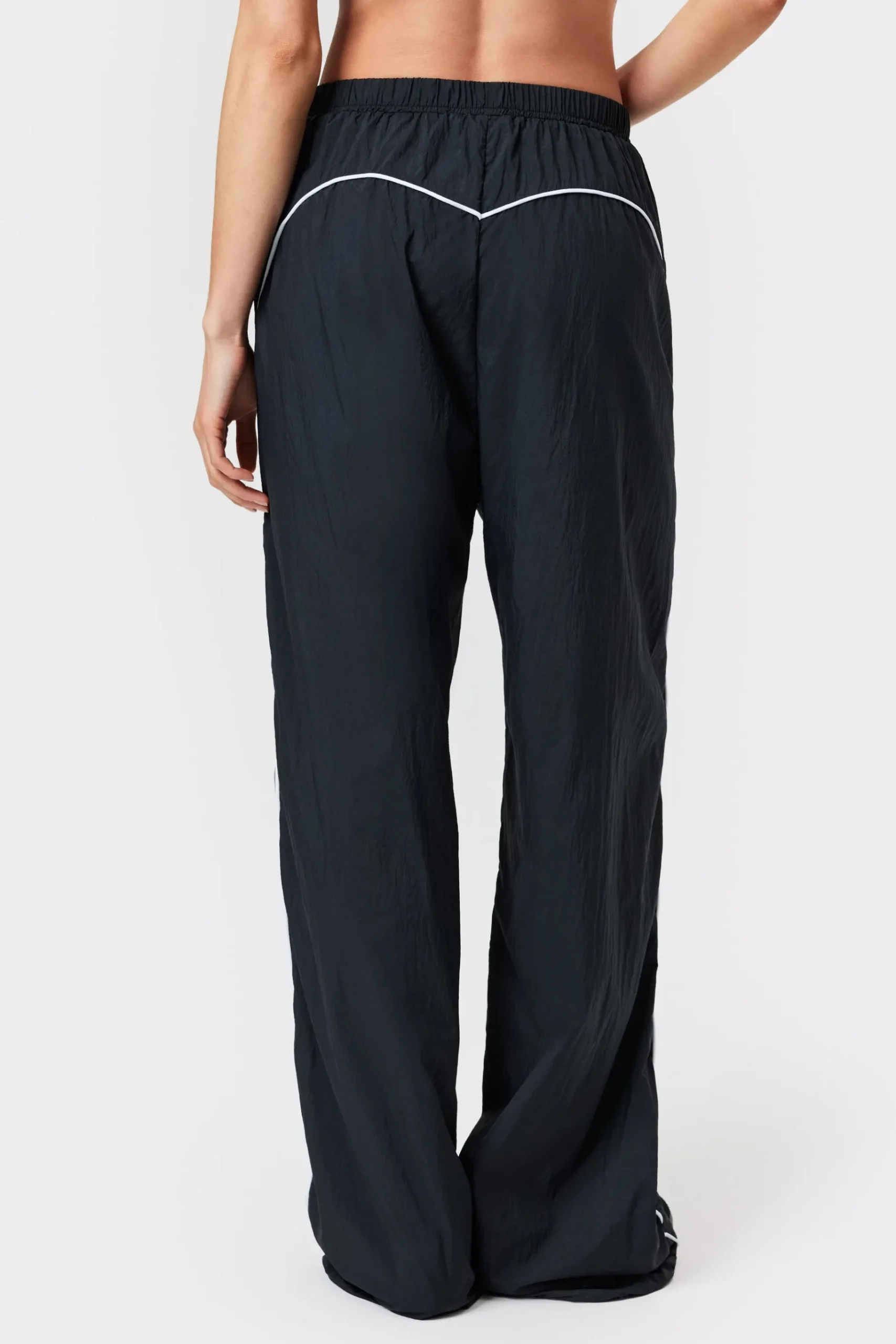 Best STRONGER Woven Pants Black