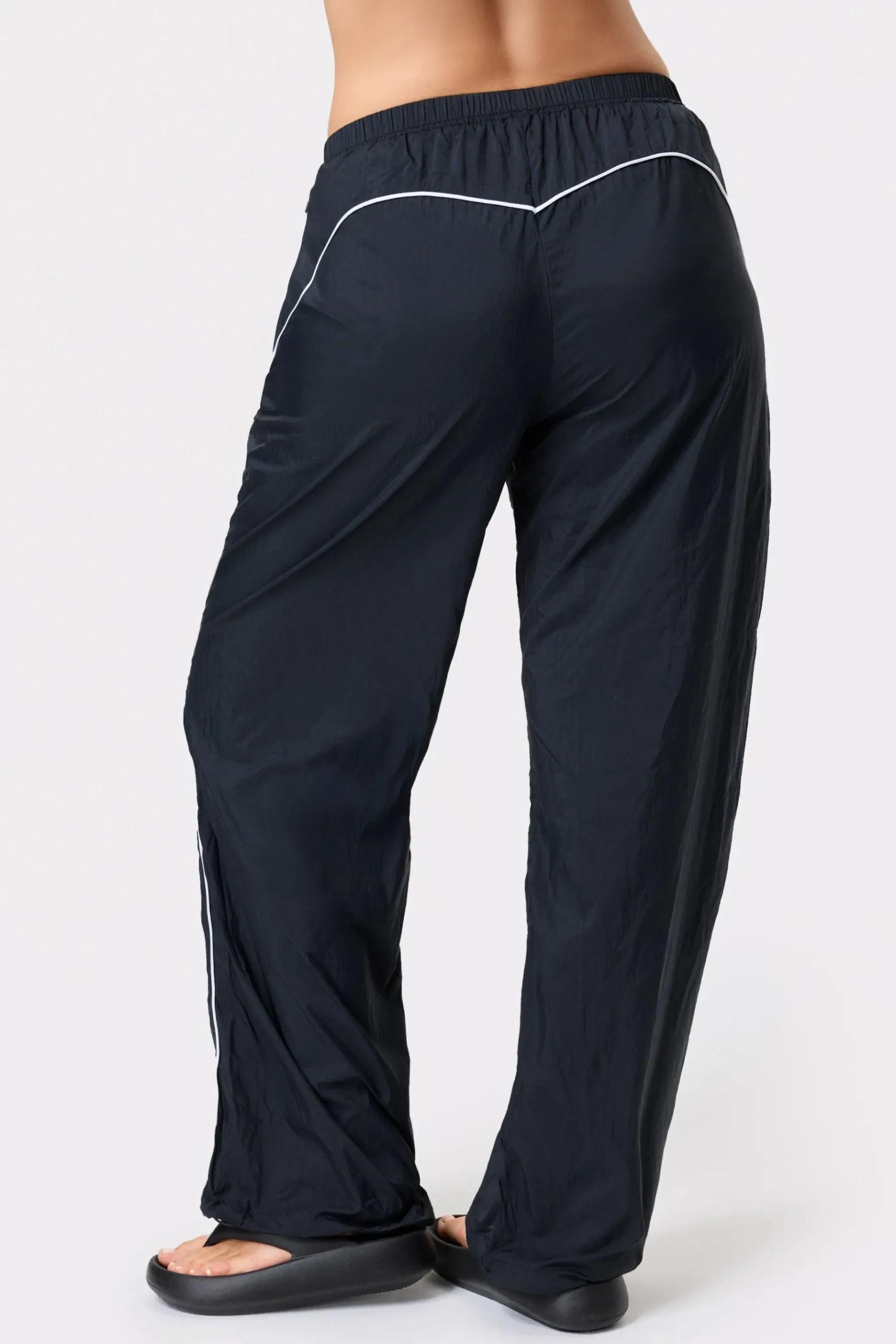 Best STRONGER Woven Pants Black